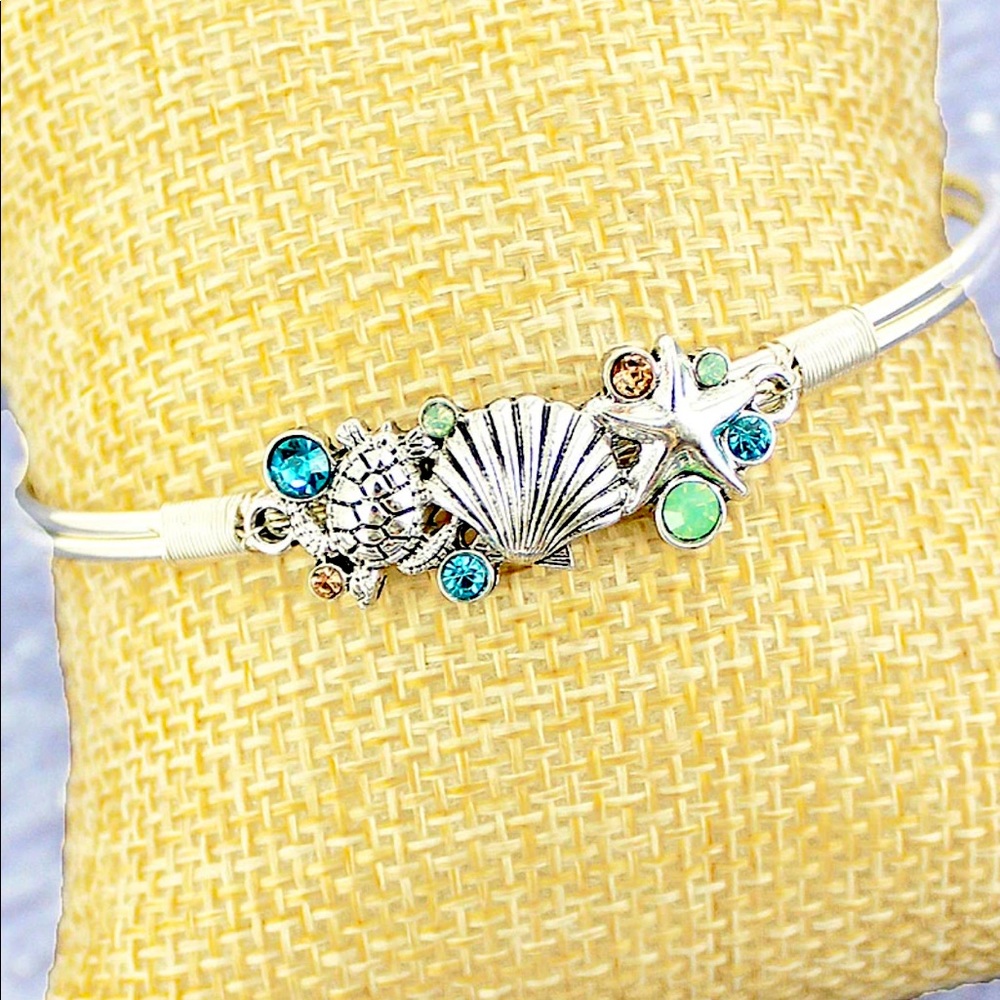 🌻BOGO NEW Colorful Crystal Sea Life Silvertone Bracelet